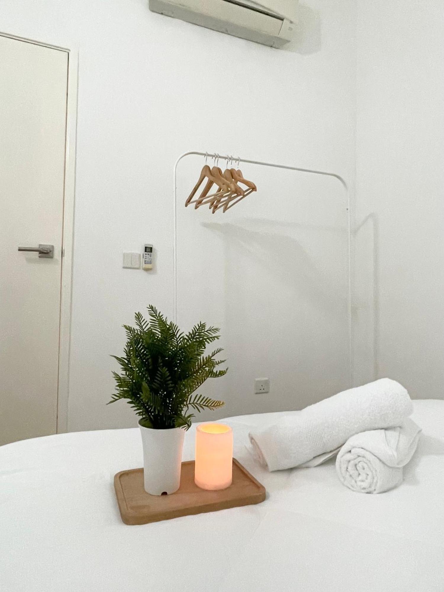 Pangsapuri 1min To Bukitindah Aeon Skyloft 3br Muji Poolview *