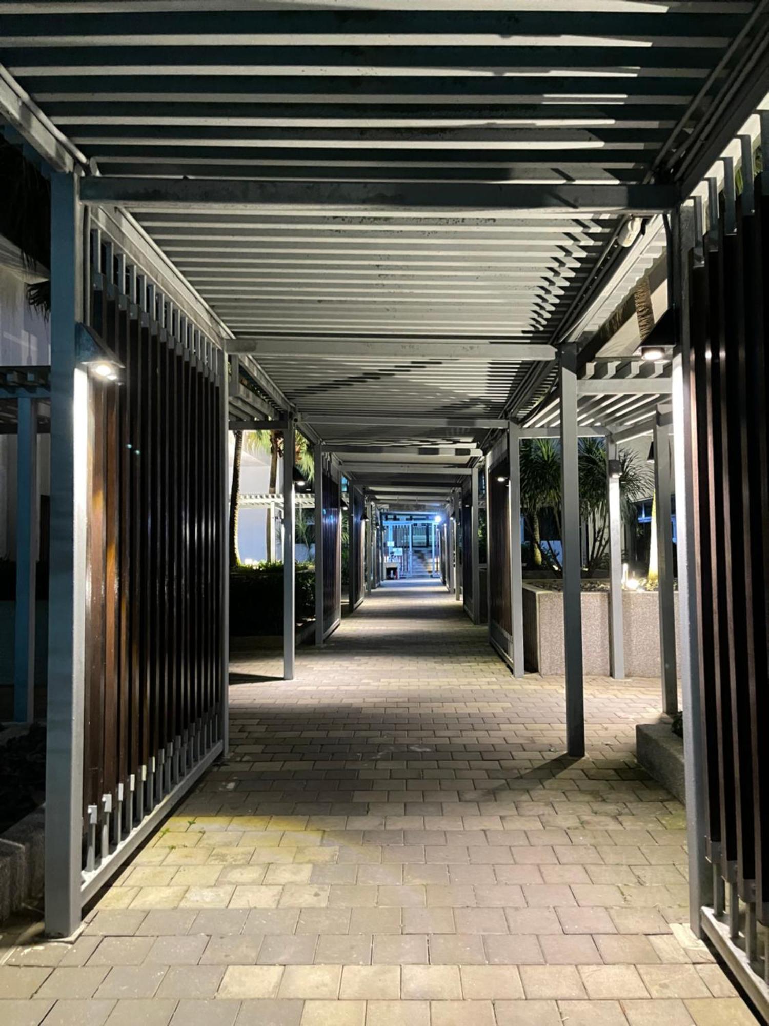 Pangsapuri 1min To Bukitindah Aeon Skyloft 3br Muji Poolview