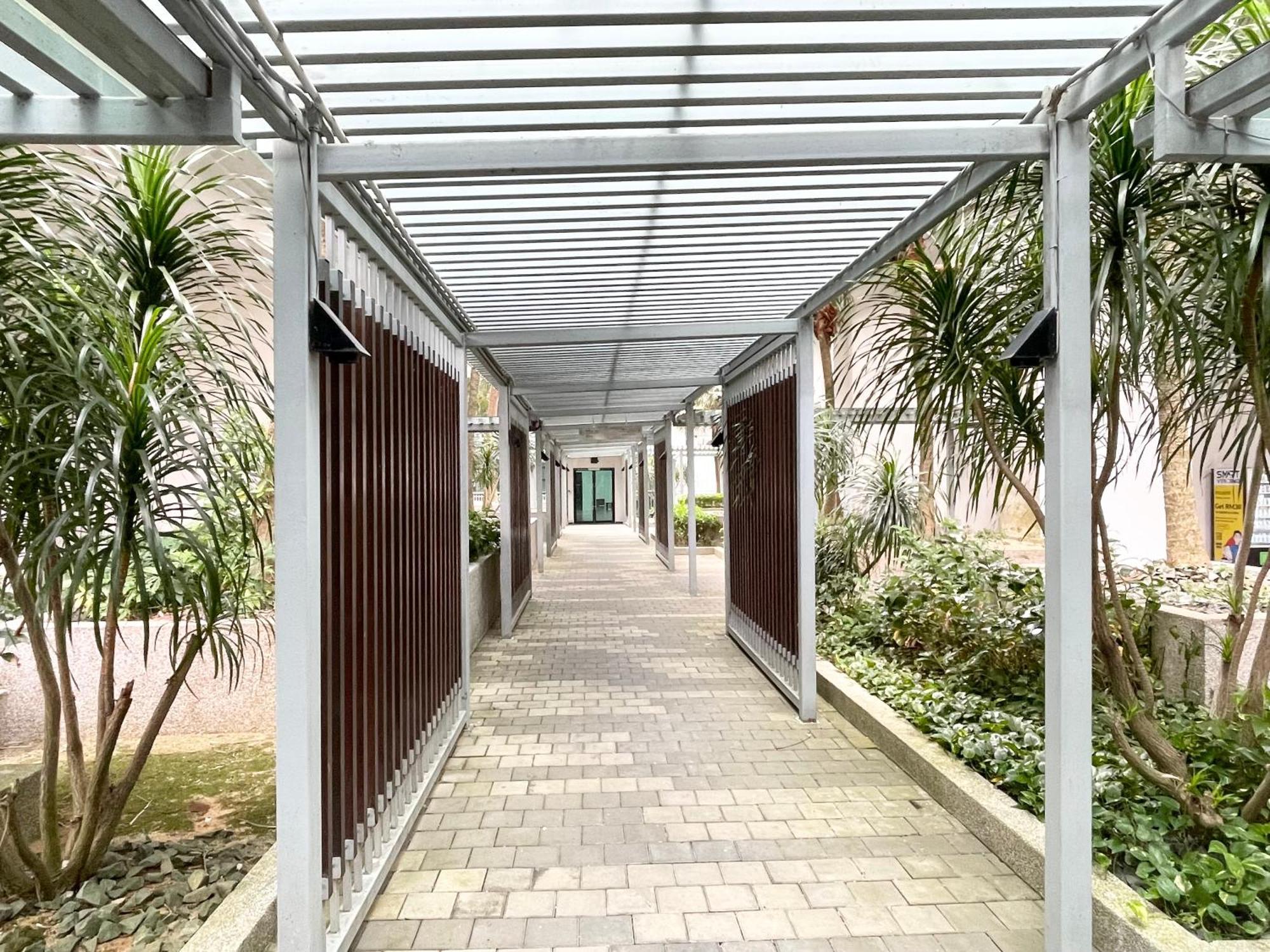 Pangsapuri 1min To Bukitindah Aeon Skyloft 3br Muji Poolview Johor Bahru