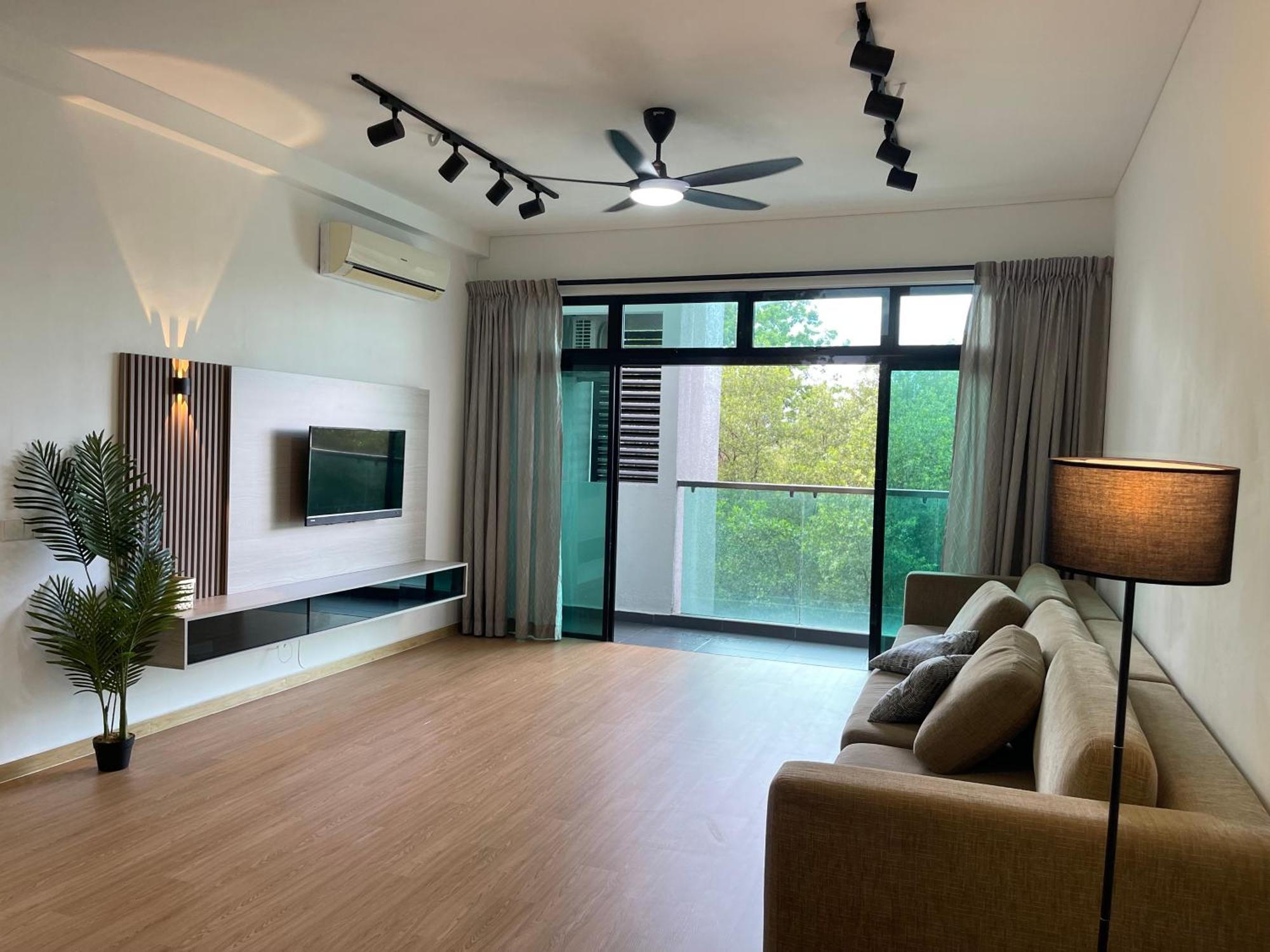 1min To Bukitindah Aeon Skyloft 3br Muji Poolview Johor Bahru